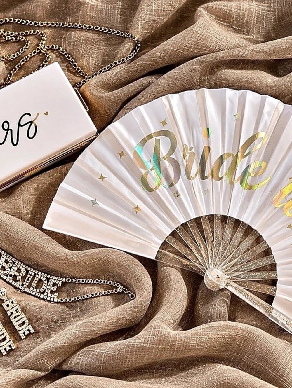 Mrs Wedding Clutch Set in White & Gold Like New